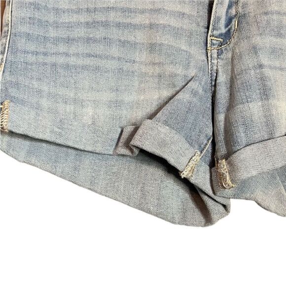 NWT! Abercrombie & fit low waist mid length short - Picture 9 of 12